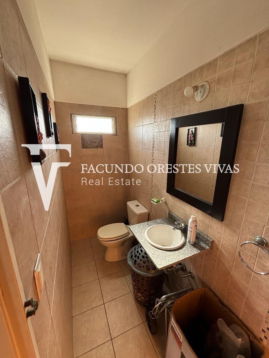 VENTA-SEMI PISO-CUATRO AMBIENTES-DORMITORIO EN SUITE-VELEZ SARFIELD