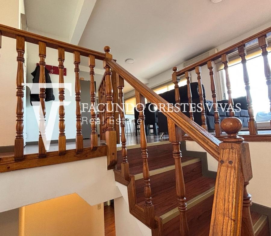 VENTA-SEMI PISO-CUATRO AMBIENTES-DORMITORIO EN SUITE-VELEZ SARFIELD