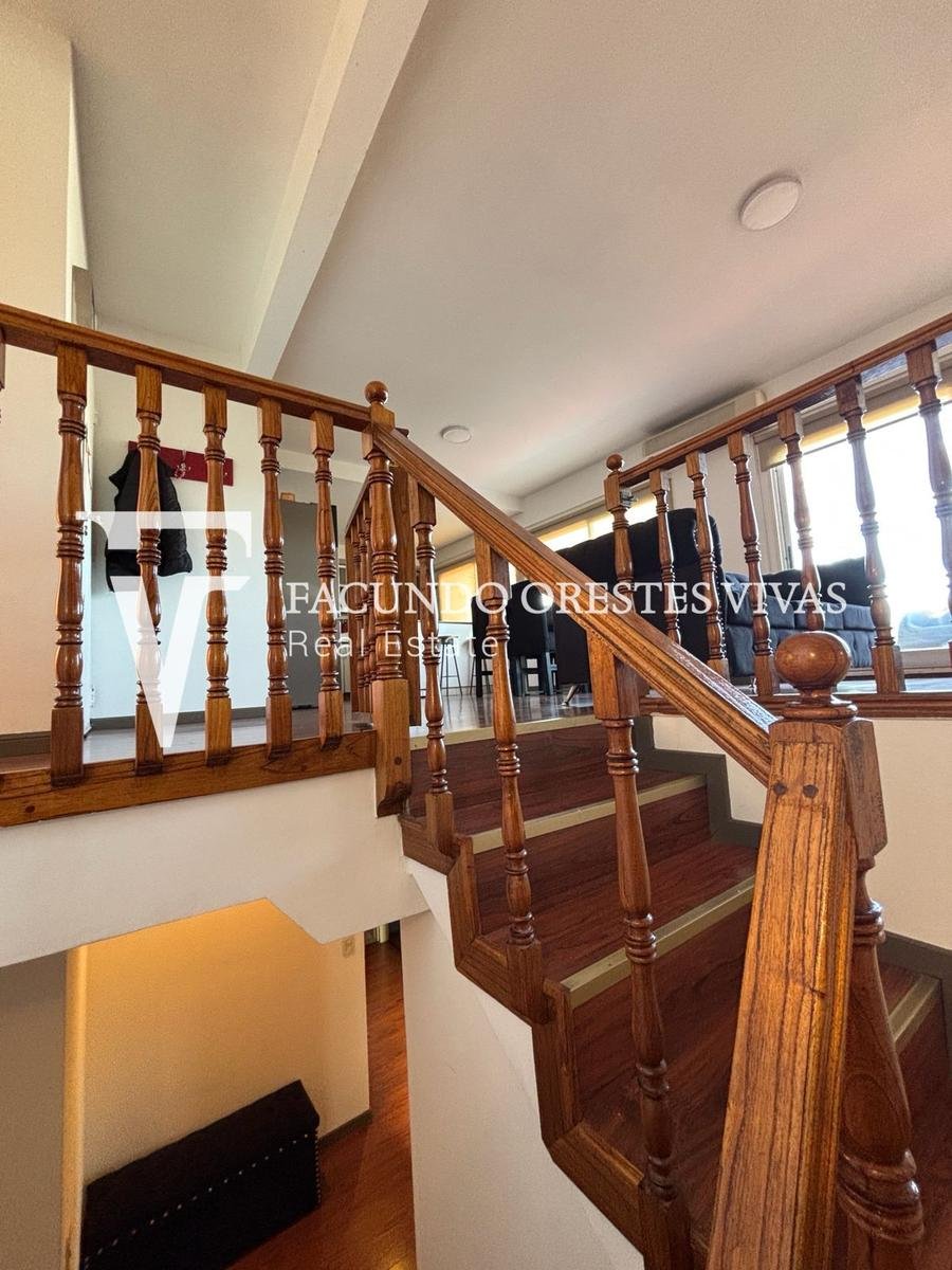 VENTA-SEMI PISO-CUATRO AMBIENTES-DORMITORIO EN SUITE-VELEZ SARFIELD