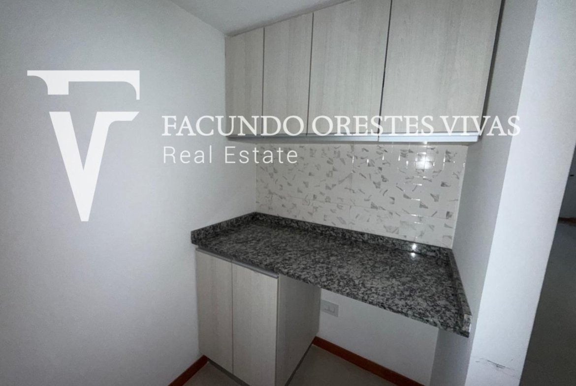 VENTA- TRES AMBIENTES-FRENTE-BALCON-A ESTRENAR-MATADEROS