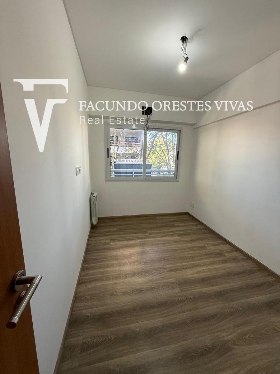 VENTA- TRES AMBIENTES-FRENTE-BALCON-A ESTRENAR-MATADEROS