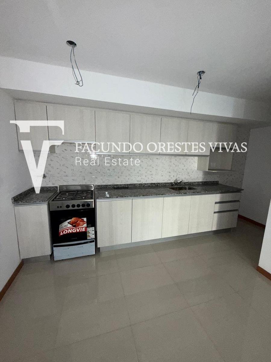 VENTA- TRES AMBIENTES-FRENTE-BALCON-A ESTRENAR-MATADEROS