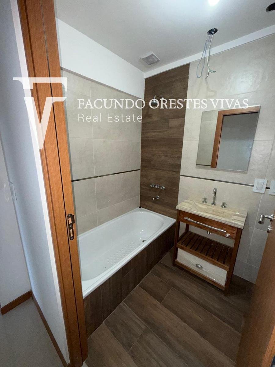 VENTA- TRES AMBIENTES-FRENTE-BALCON-A ESTRENAR-MATADEROS