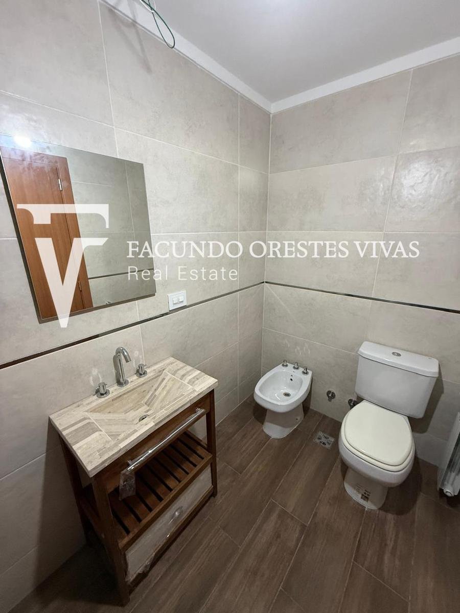 VENTA- TRES AMBIENTES-FRENTE-BALCON-A ESTRENAR-MATADEROS
