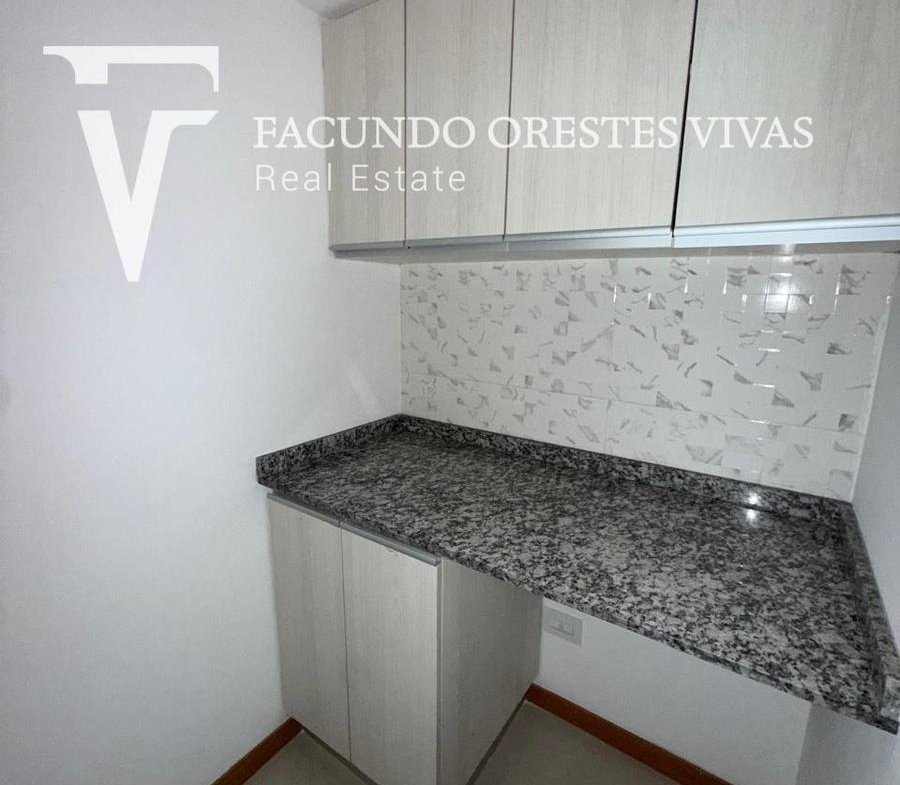 VENTA- TRES AMBIENTES-FRENTE-BALCON-A ESTRENAR-MATADEROS