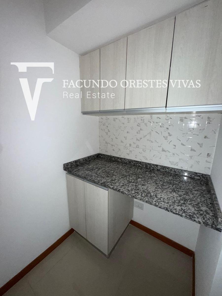 VENTA- TRES AMBIENTES-FRENTE-BALCON-A ESTRENAR-MATADEROS