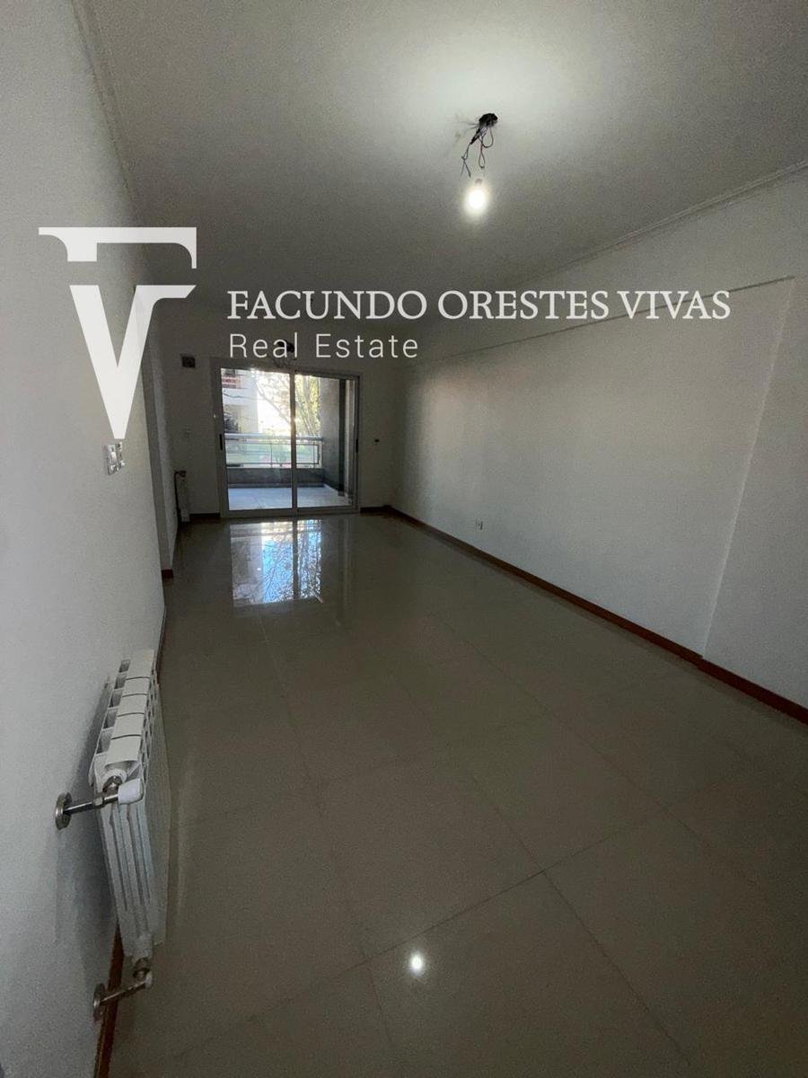 VENTA- TRES AMBIENTES-FRENTE-BALCON-A ESTRENAR-MATADEROS
