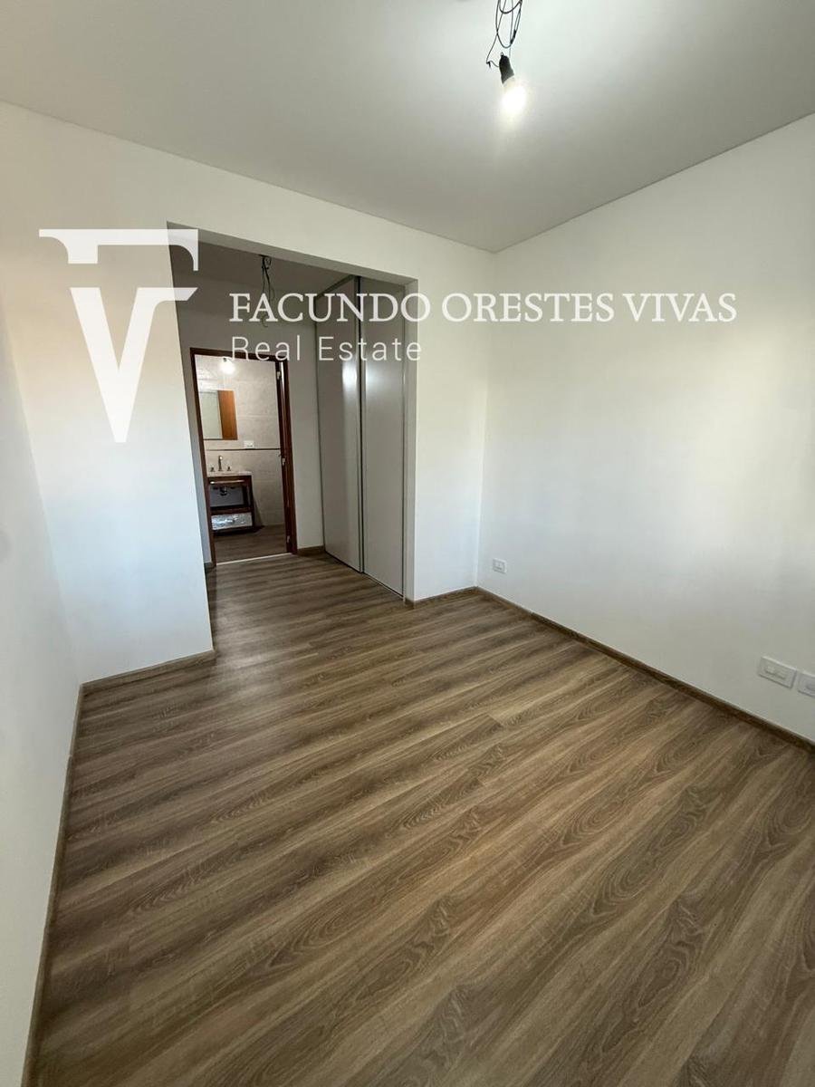 VENTA- TRES AMBIENTES-FRENTE-BALCON-A ESTRENAR-MATADEROS