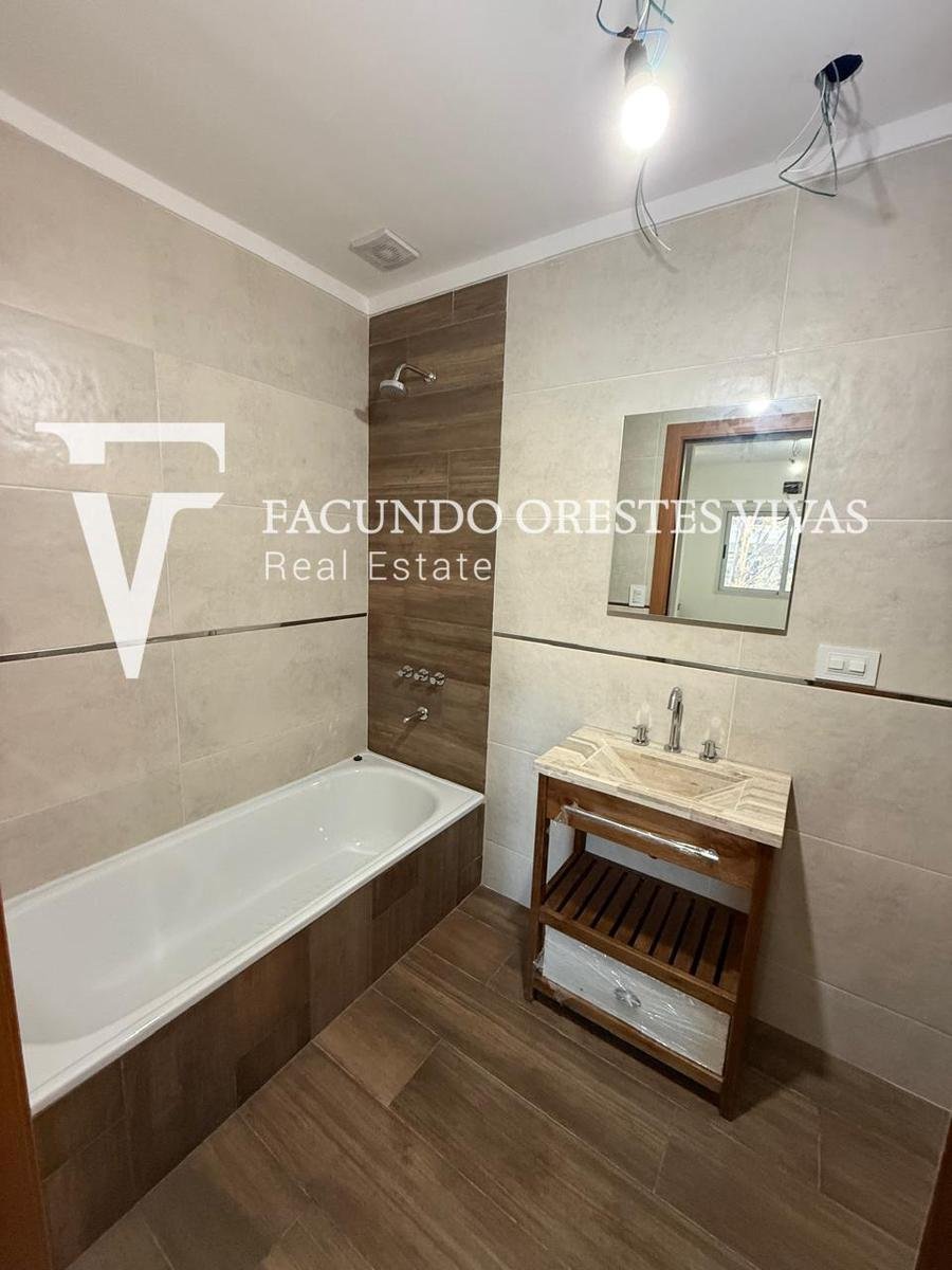 VENTA- TRES AMBIENTES-FRENTE-BALCON-A ESTRENAR-MATADEROS