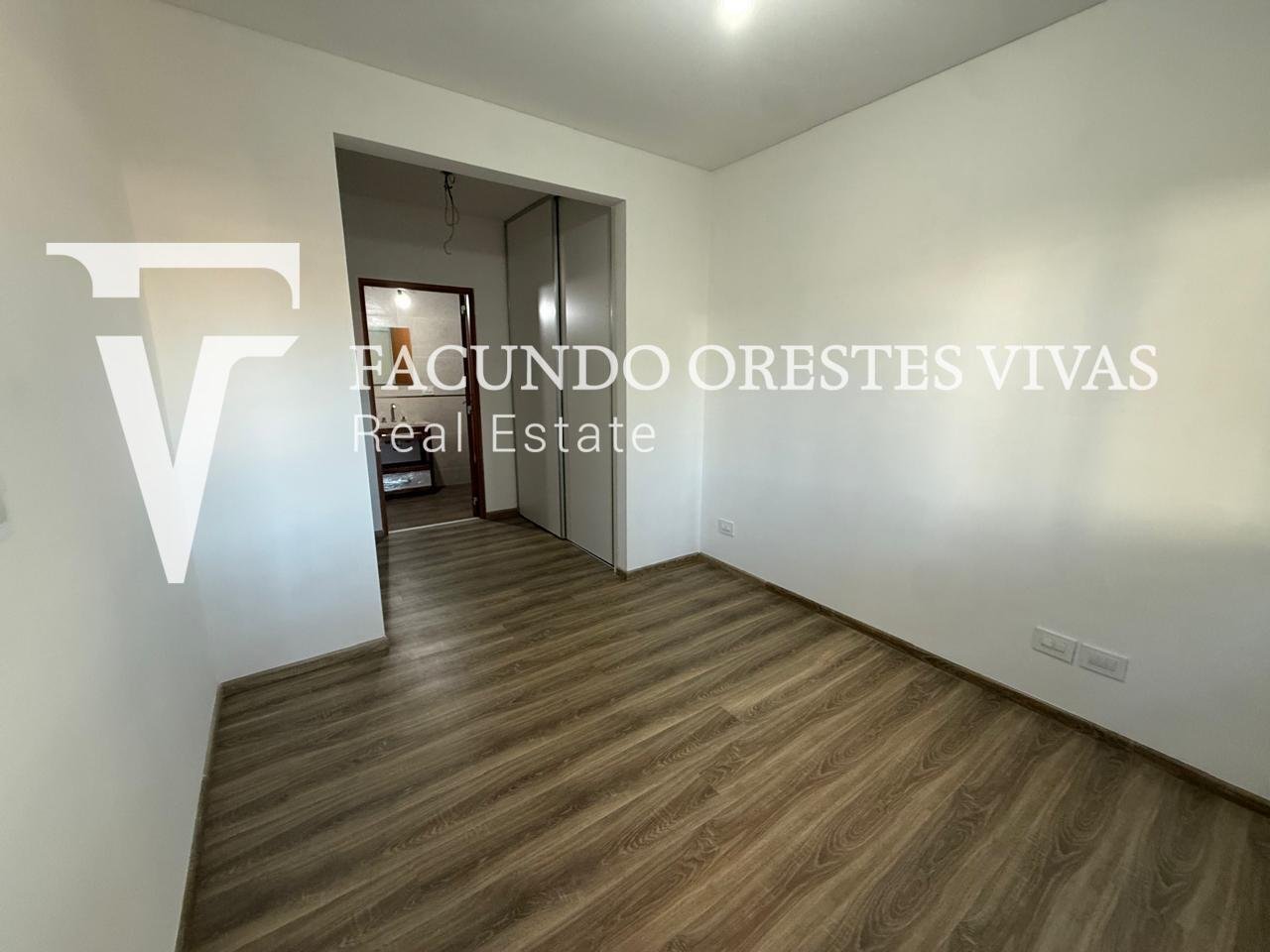 VENTA- TRES AMBIENTES-FRENTE-BALCON-A ESTRENAR-MATADEROS