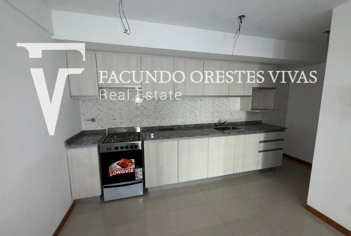 VENTA- TRES AMBIENTES-FRENTE-BALCON-A ESTRENAR-MATADEROS
