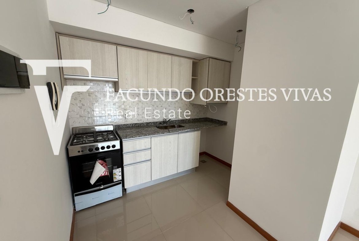 VENTA-MONOAMBIENTE-BALCON-A ESTRENAR-MATADEROS