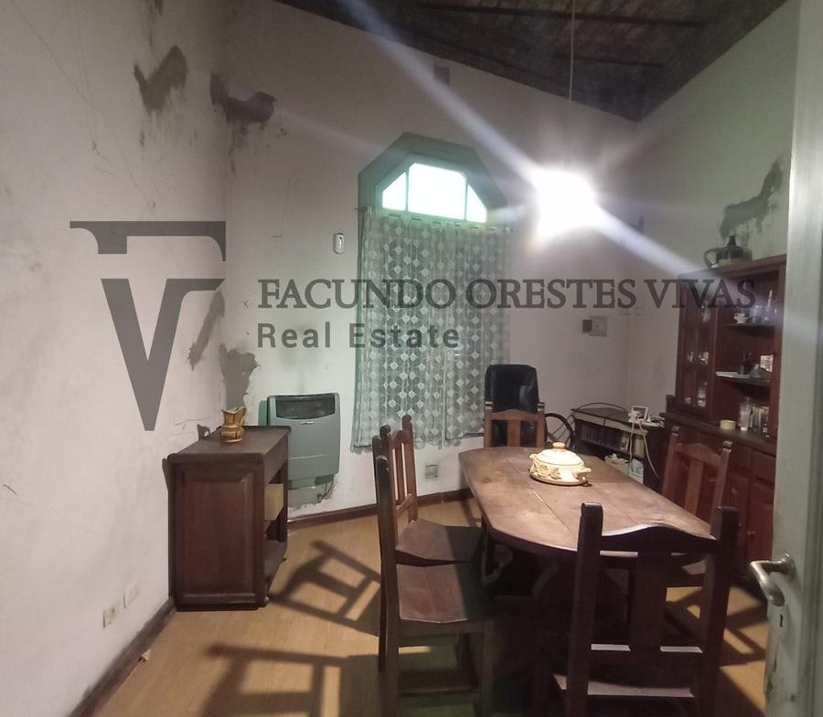 Venta Casa y Local 3 Ambientes Lote Propio