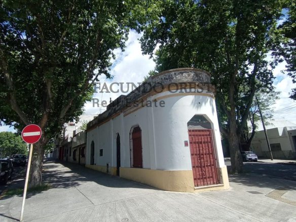 Venta Casa y Local 3 Ambientes Lote Propio