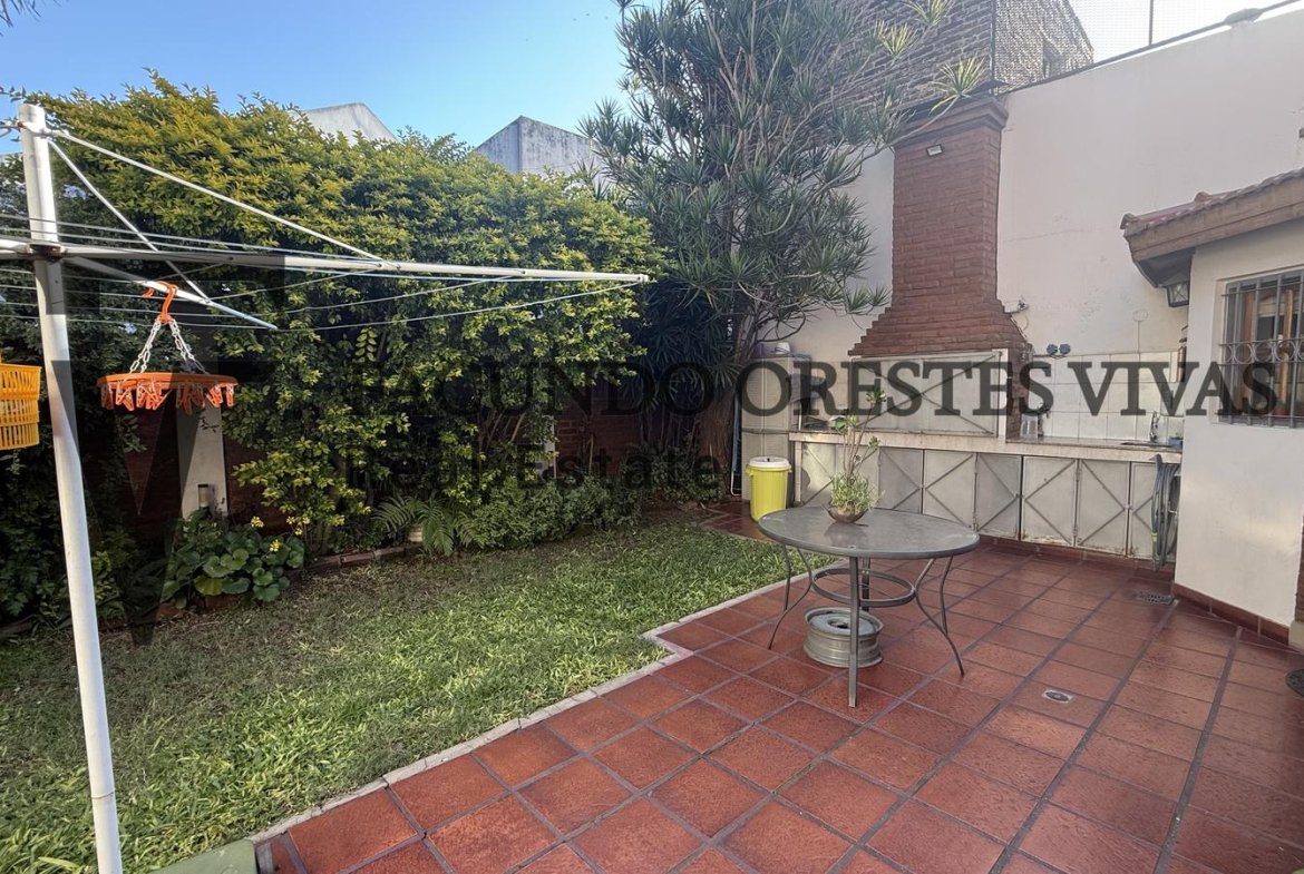 Venta Casa 6 ambientes Villa Lugano Parrilla Jardin