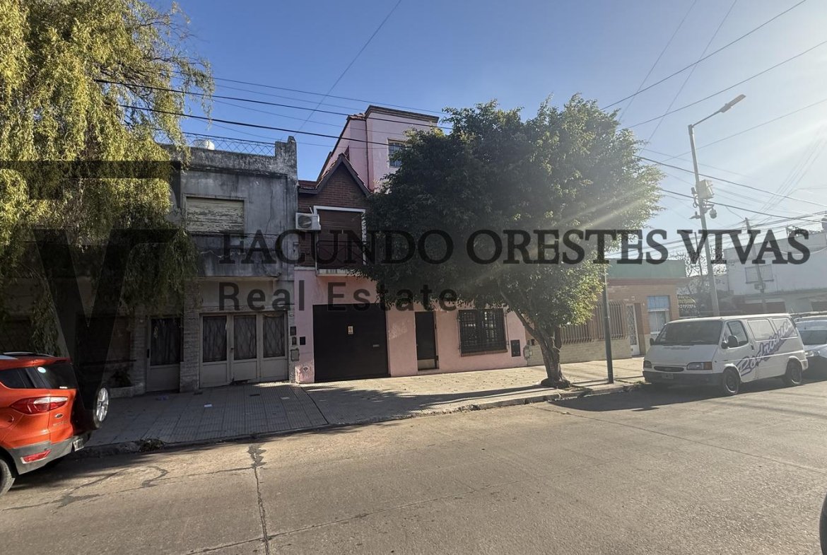 Venta Casa 6 ambientes Villa Lugano Parrilla Jardin