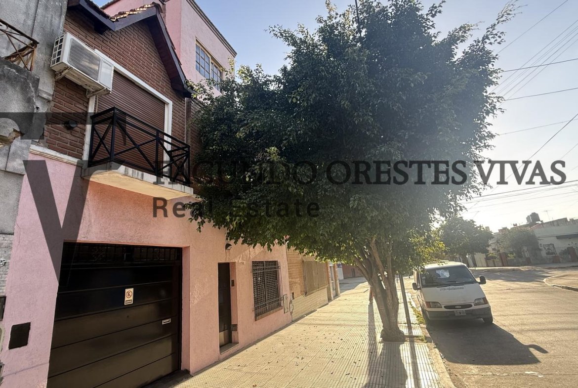 Venta Casa 6 ambientes Villa Lugano Parrilla Jardin
