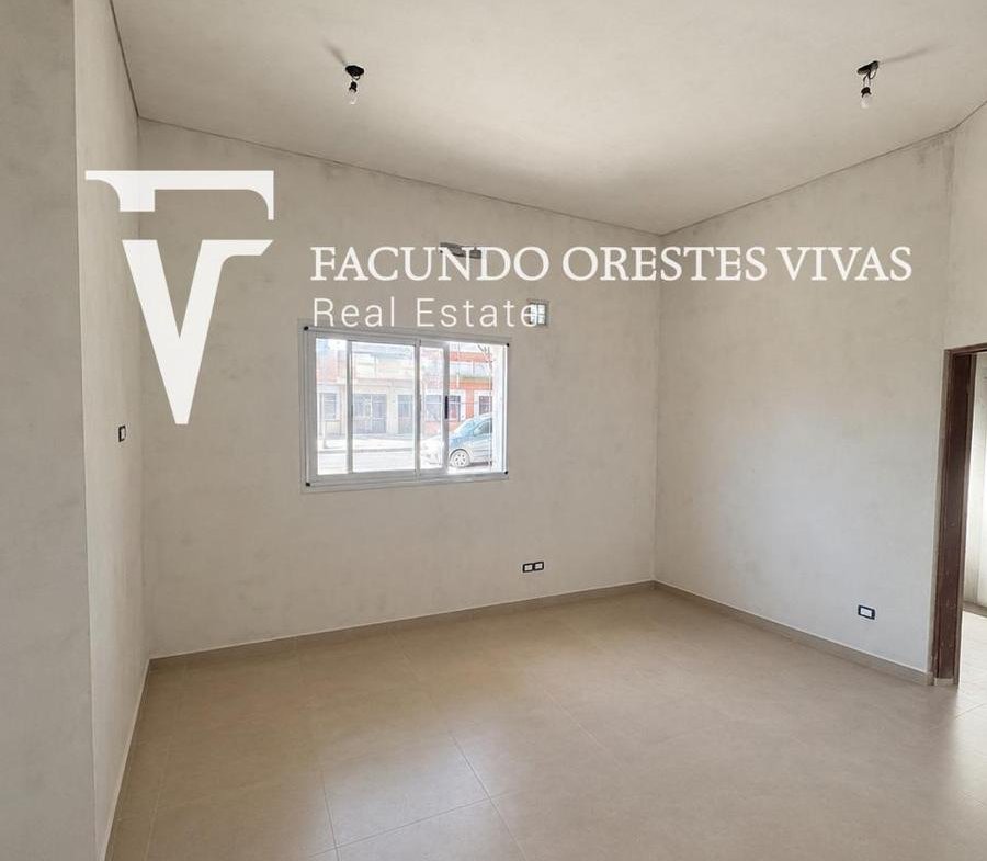 VENTA-PH-TRES AMBIENTES-FRENTE-SIN EXPENSAS-LINIERS