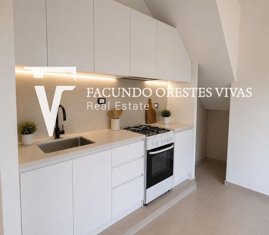 VENTA-PH-TRES AMBIENTES-FRENTE-SIN EXPENSAS-LINIERS