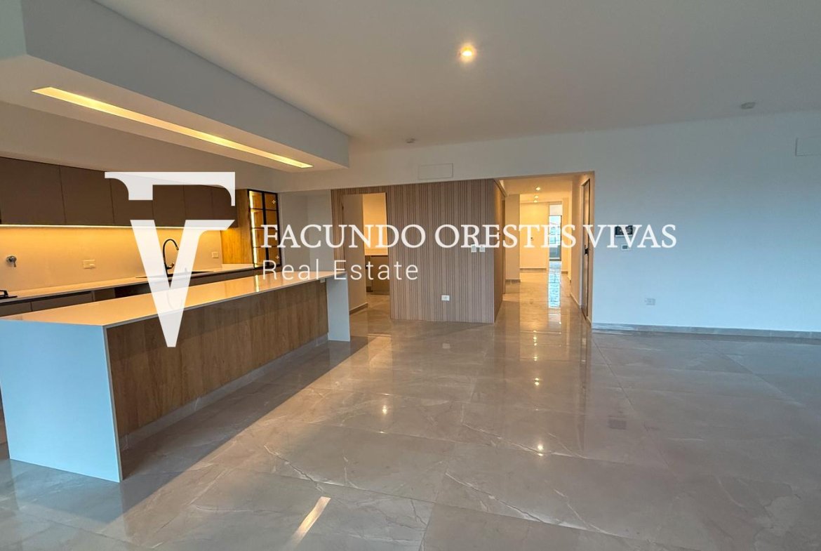 VENTA-CUATRO AMBIENTES-CATEGORIA-EXCLUSIVO-BALCON ATERRAZADO-COCHERA-BARRIO NAON