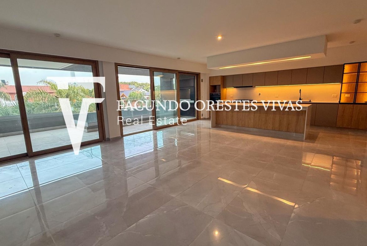 VENTA-CUATRO AMBIENTES-CATEGORIA-EXCLUSIVO-BALCON ATERRAZADO-COCHERA-BARRIO NAON