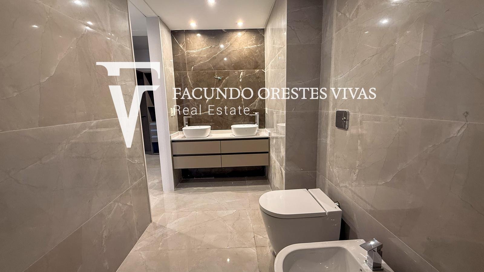 VENTA-CUATRO AMBIENTES-CATEGORIA-EXCLUSIVO-BALCON ATERRAZADO-COCHERA-BARRIO NAON