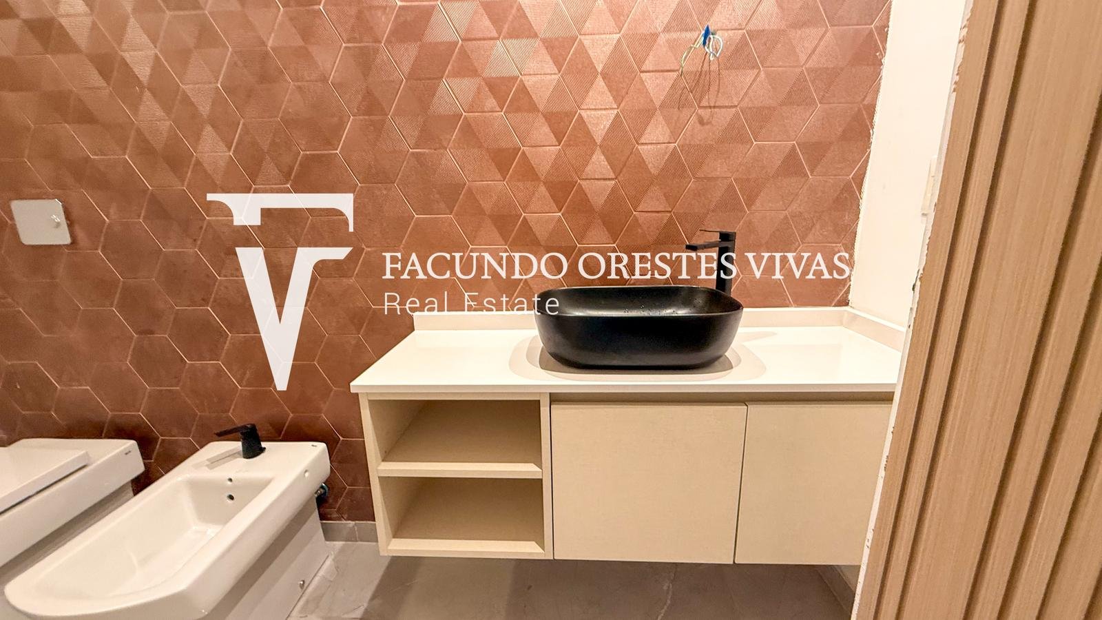 VENTA-CUATRO AMBIENTES-CATEGORIA-EXCLUSIVO-BALCON ATERRAZADO-COCHERA-BARRIO NAON