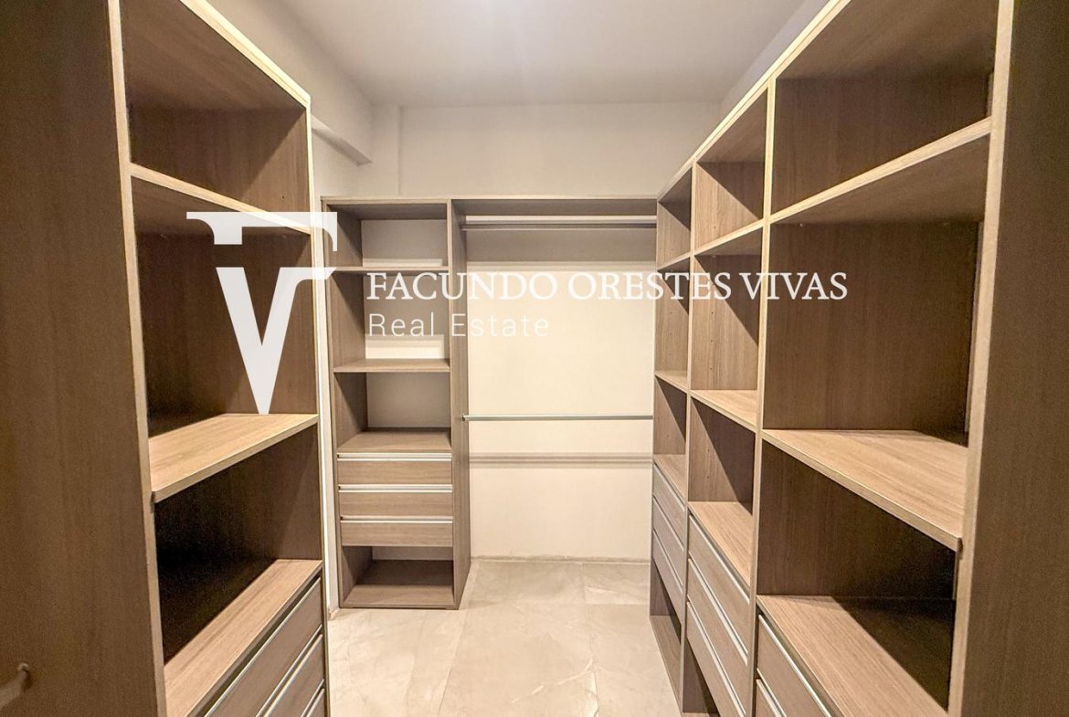 VENTA-CUATRO AMBIENTES-CATEGORIA-EXCLUSIVO-BALCON ATERRAZADO-COCHERA-BARRIO NAON