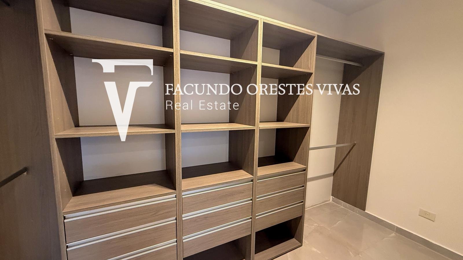 VENTA-CUATRO AMBIENTES-CATEGORIA-EXCLUSIVO-BALCON ATERRAZADO-COCHERA-BARRIO NAON