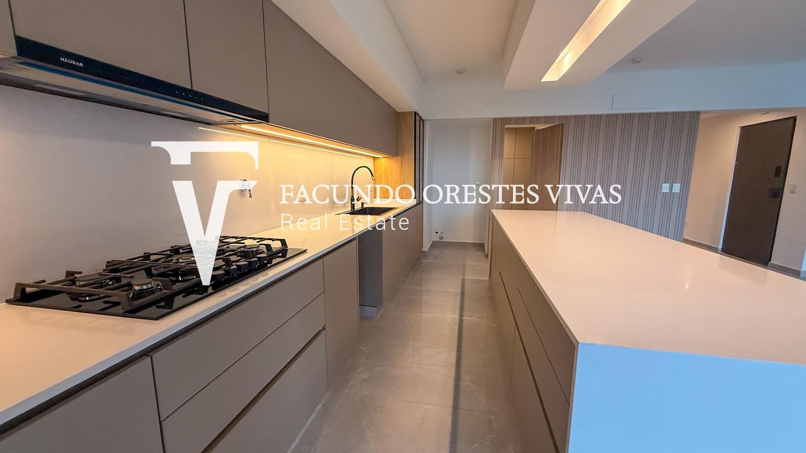 VENTA-CUATRO AMBIENTES-CATEGORIA-EXCLUSIVO-BALCON ATERRAZADO-COCHERA-BARRIO NAON
