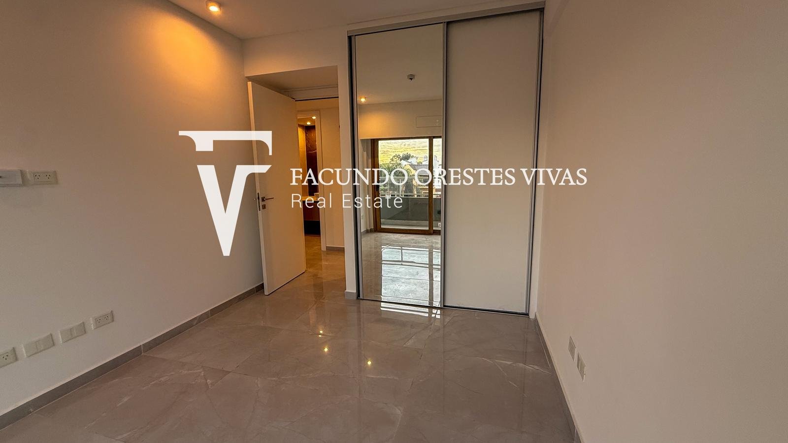 VENTA-CUATRO AMBIENTES-CATEGORIA-EXCLUSIVO-BALCON ATERRAZADO-COCHERA-BARRIO NAON