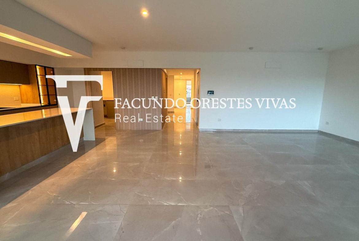 VENTA-CUATRO AMBIENTES-CATEGORIA-EXCLUSIVO-BALCON ATERRAZADO-COCHERA-BARRIO NAON