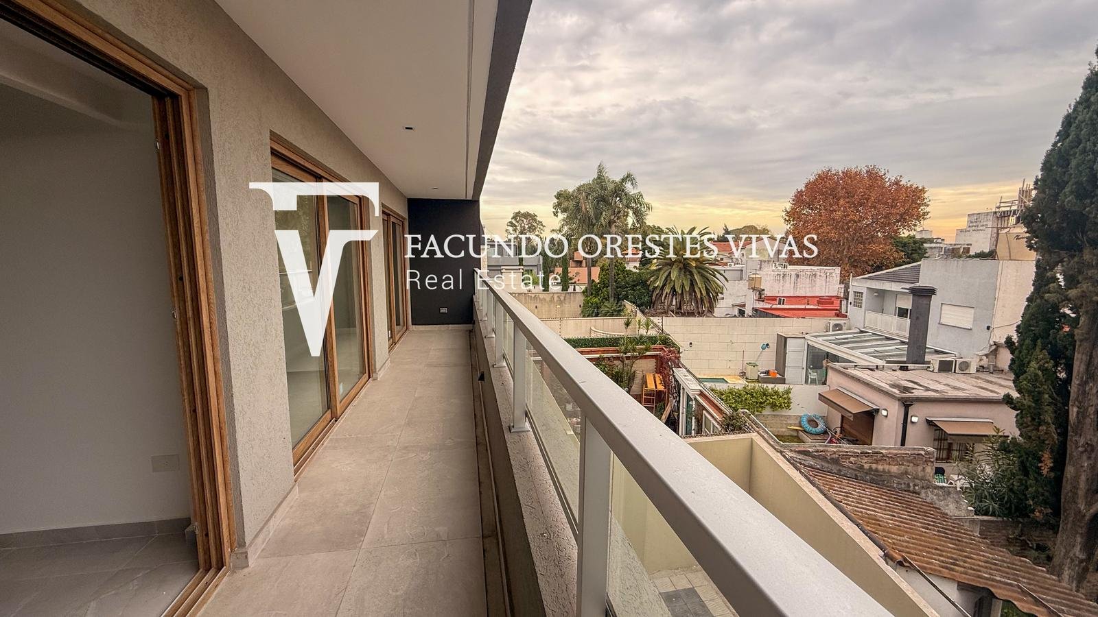 VENTA-CUATRO AMBIENTES-CATEGORIA-EXCLUSIVO-BALCON ATERRAZADO-COCHERA-BARRIO NAON