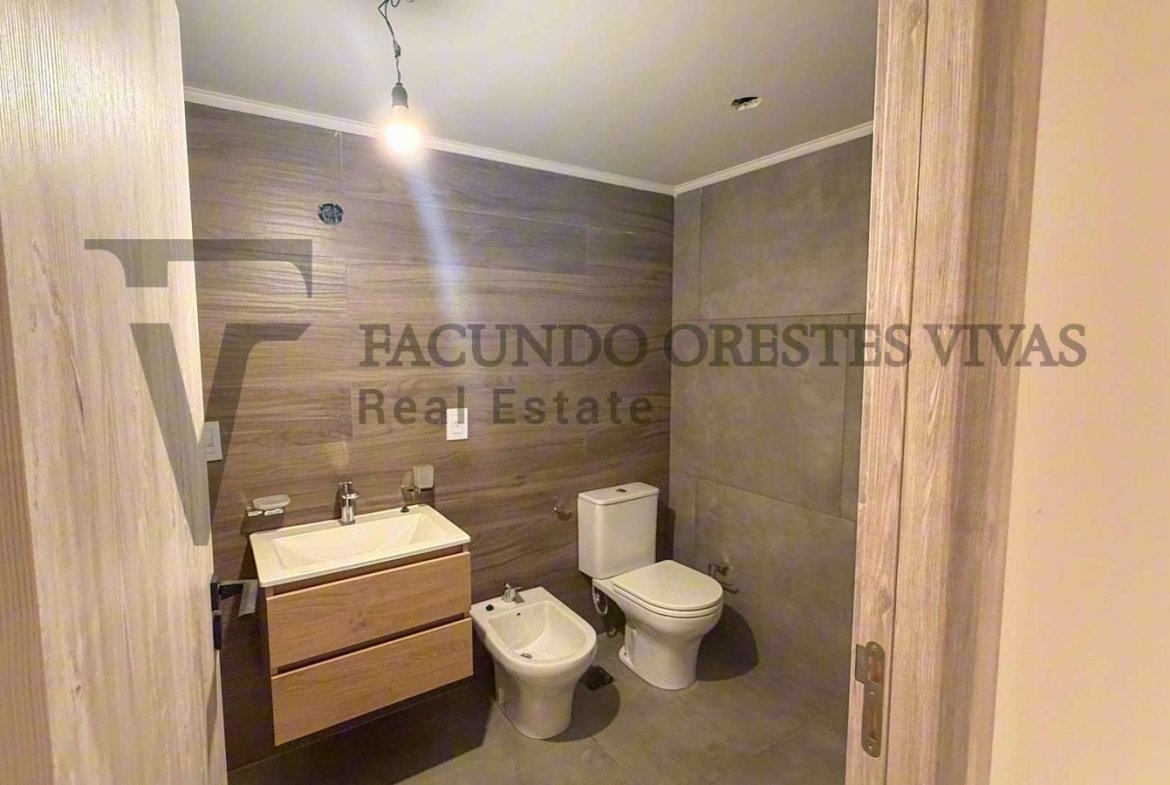 VENTA – DEPARTAMENTO – TRES AMBIENTES – MATADEROS – BALCON