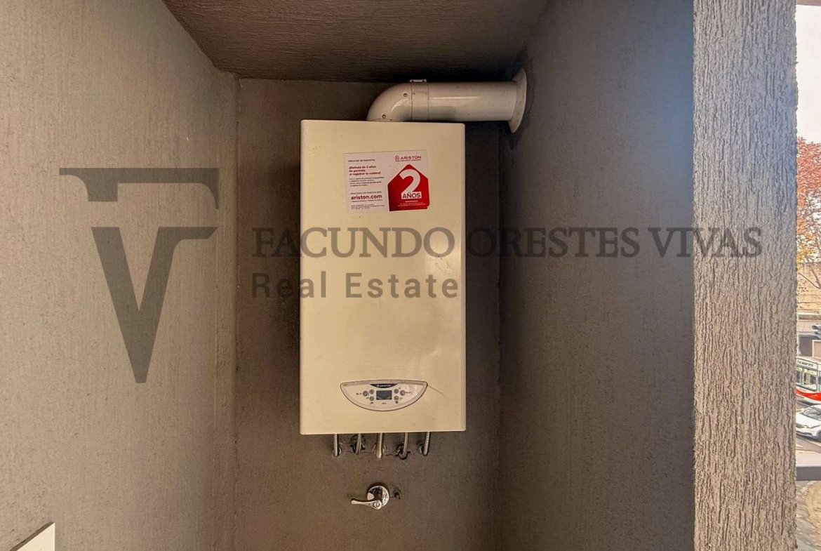 VENTA – DEPARTAMENTO – TRES AMBIENTES – MATADEROS – BALCON