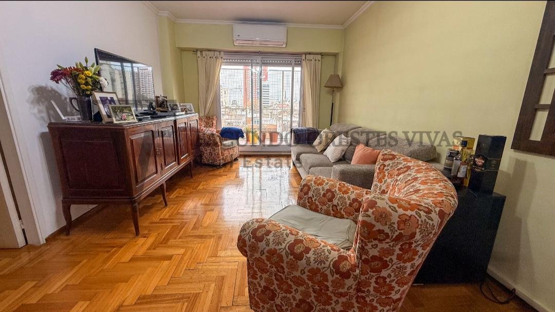 VENTA – DEPARTAMENTO – CUATRO AMBIENTES -BALCÓN – BOEDO