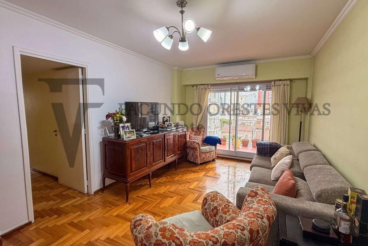 VENTA – DEPARTAMENTO – CUATRO AMBIENTES -BALCÓN – BOEDO