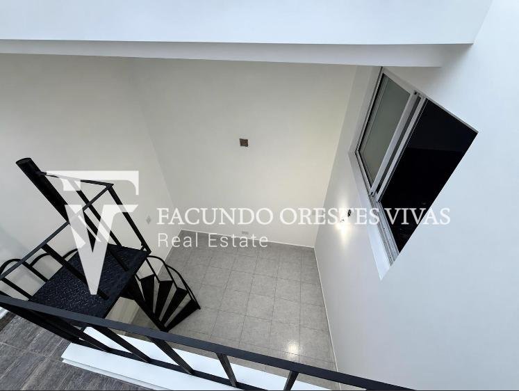VENTA – PH – TRES AMBIENTES – ENTRADA INDEPENDIENTE – SIN EXPENSAS – LINIERS