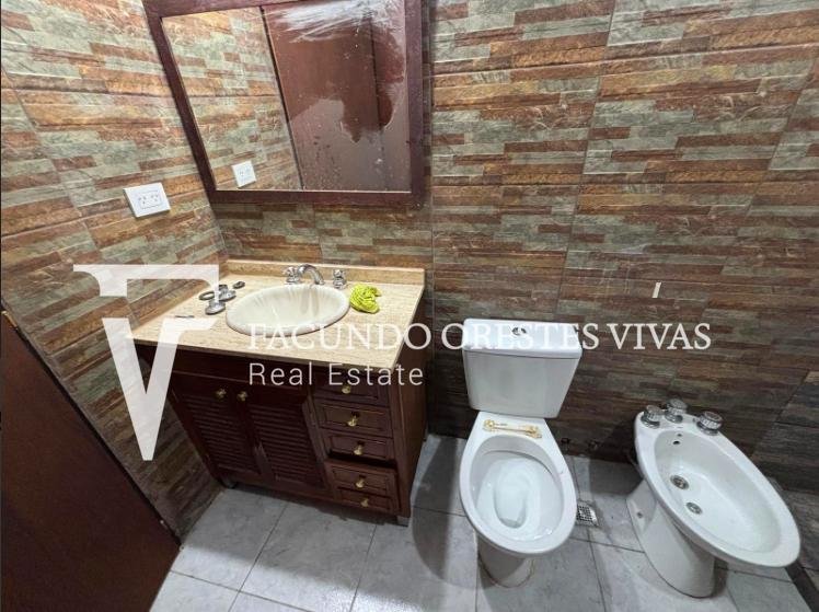 VENTA – PH – TRES AMBIENTES – ENTRADA INDEPENDIENTE – SIN EXPENSAS – LINIERS