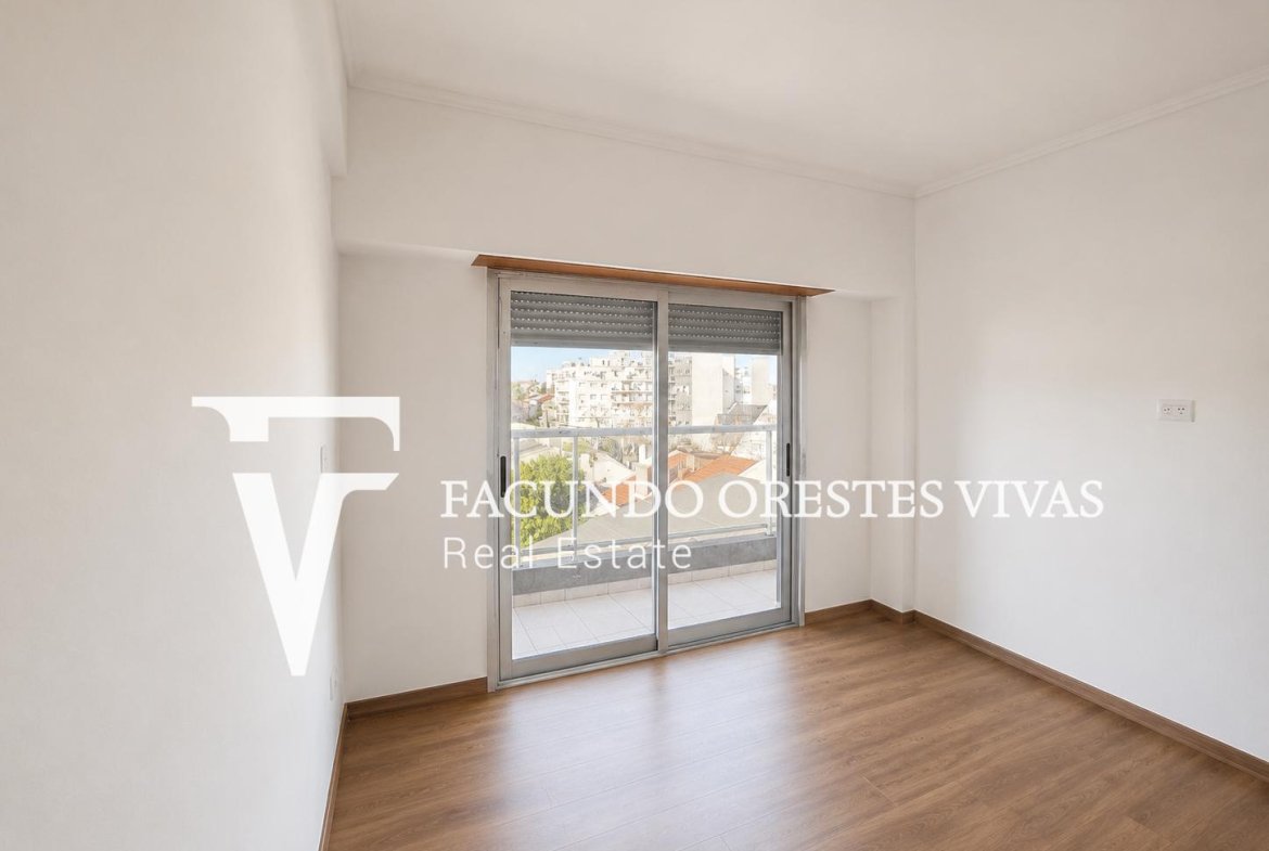 VENTA-DOS AMBIENTES-BALCON-A ESTRENAR-LINIERS