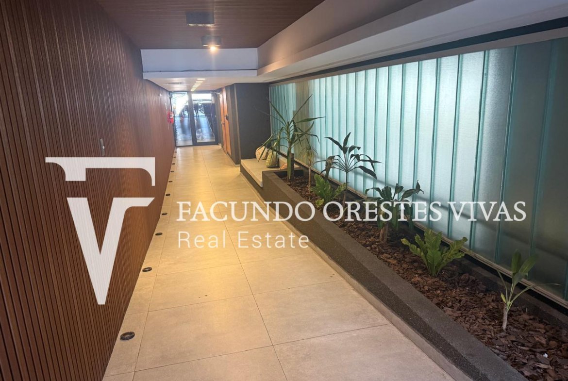 VENTA-DEPARTAMENTO-CUATRO AMBIENTES-PARILLA-BALCON-COCHERA-FRENTE-CATEGORIA-LINIERS