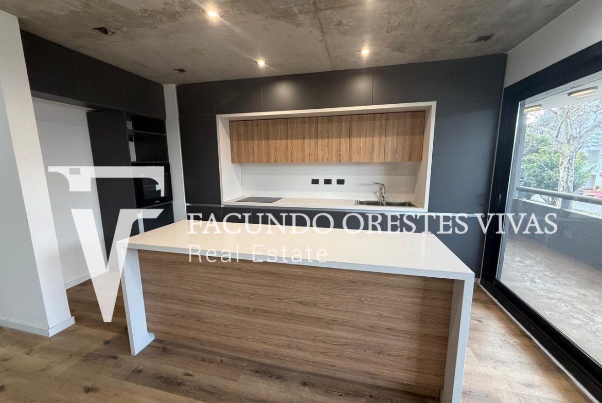 VENTA-DEPARTAMENTO-CUATRO AMBIENTES-PARILLA-BALCON-COCHERA-FRENTE-CATEGORIA-LINIERS