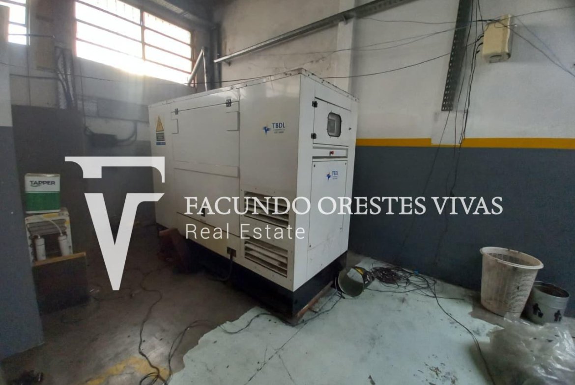 ALQUILER – DÉPOSITO INDUSTRIAL – 1800 M2 -GRUPO ELECTRÓGENO – MADERO