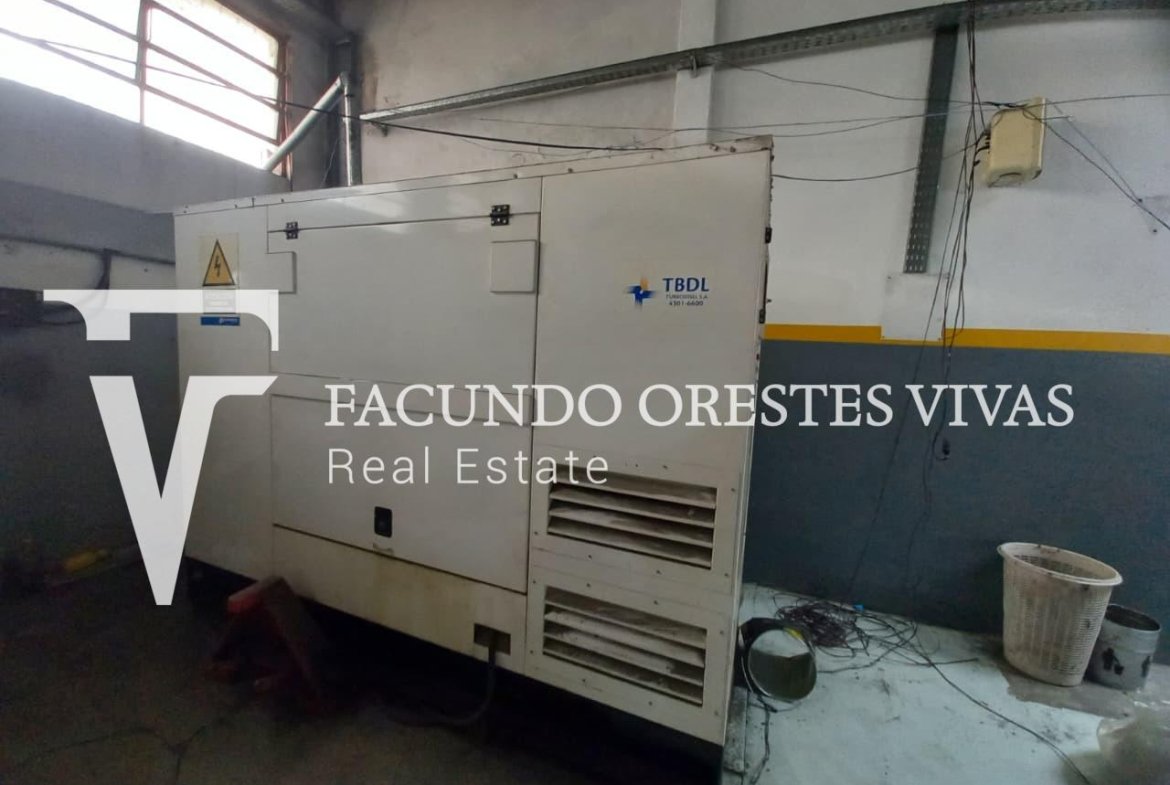 ALQUILER – DÉPOSITO INDUSTRIAL – 1800 M2 -GRUPO ELECTRÓGENO – MADERO