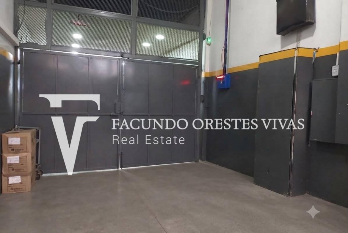 ALQUILER – DÉPOSITO INDUSTRIAL – 1800 M2 -GRUPO ELECTRÓGENO – MADERO