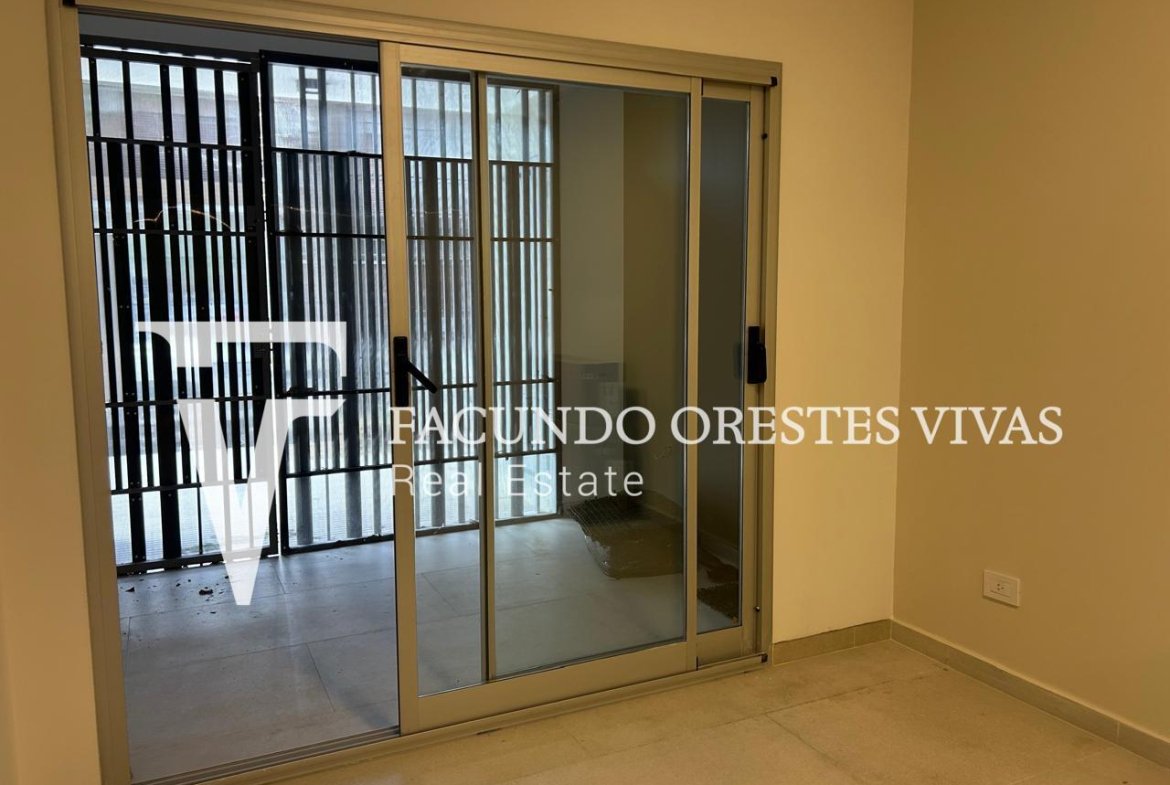 VENTA- MONOAMBIENTE -PLANTA BAJA-PATIO CERRADO-BARRIO NAÓN-MATADEROS