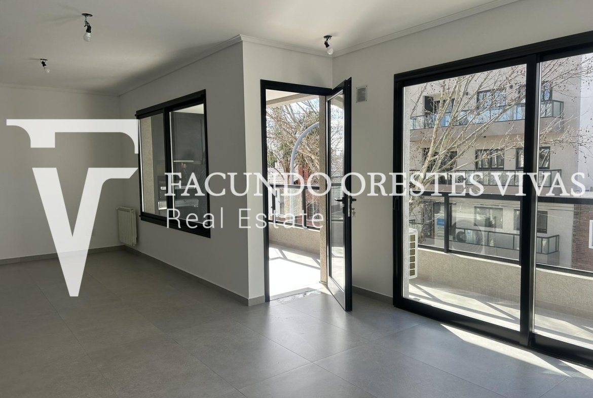 VENTA- DEPARTAMENTO -CUATRO AMBIENTES -BALCON CON PARRILLA-COCHERA-AIRE/A -BARRIO NAON -MATADEROS