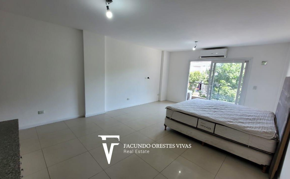 ALQUILER-MONOAMBIENTE-BALCÓN-AIRE ACONDICIONADO-LAUNDRY-COCHERA-DEVOTO