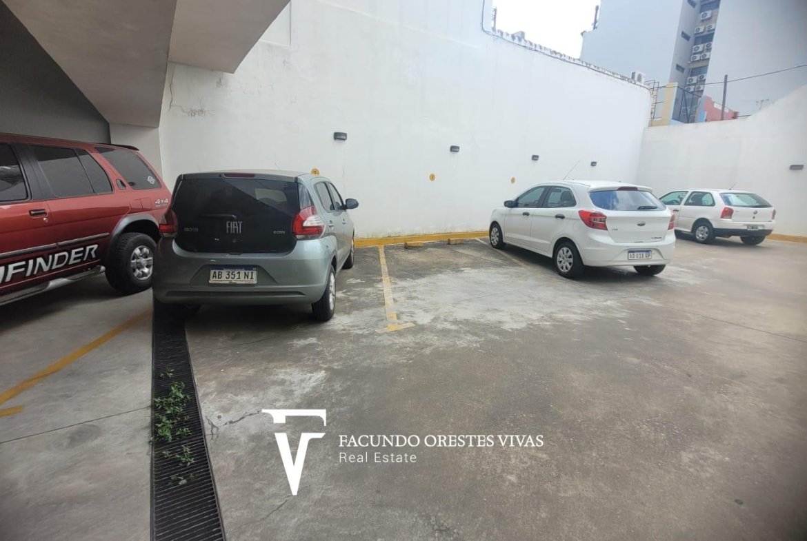 ALQUILER-MONOAMBIENTE-BALCÓN-AIRE ACONDICIONADO-LAUNDRY-COCHERA-DEVOTO