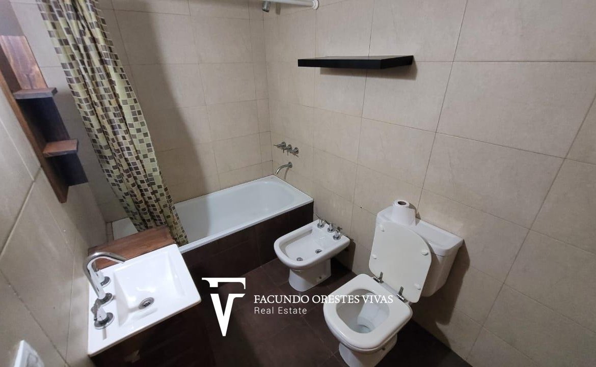 ALQUILER-MONOAMBIENTE-BALCÓN-AIRE ACONDICIONADO-LAUNDRY-COCHERA-DEVOTO